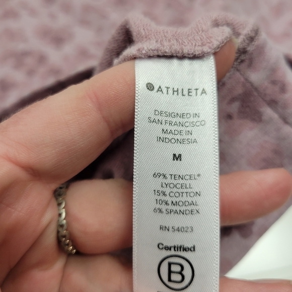 Athleta Studio To Street print sweatshirt Size Medium - Picture 5 of 5